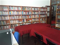 Okuma Salonu - Niksar Halk Kütüphanesi